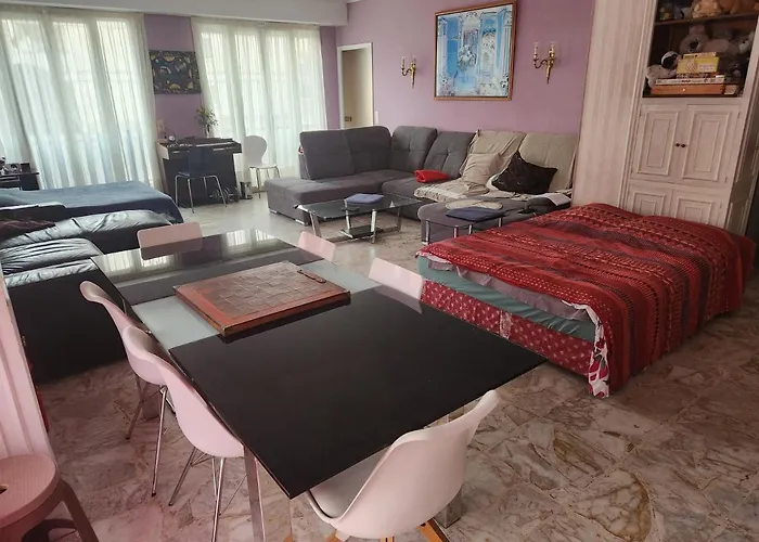 Big 140m2 5min Walk To Sea &promenade 3 Double Rooms,big Living 42m2, 3 Showers,9 Beds, Free Parking Appartement *